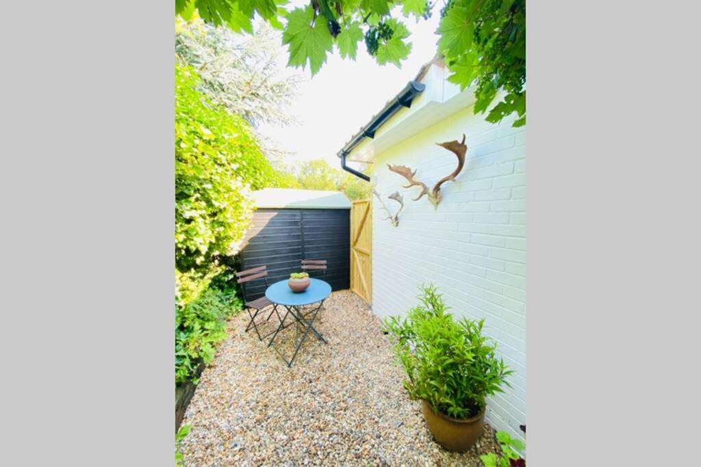 The Yellow Door Whitstable - Peaceful Retreat Close To Beach Exteriör bild